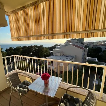 Apartment Sea Breeze