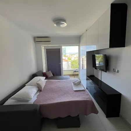 Apartment Sea Breeze